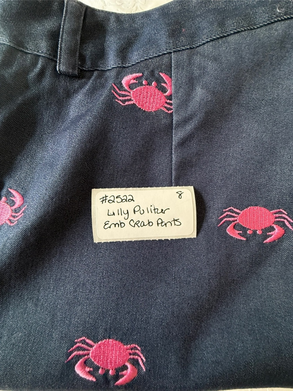 Lilly Pulitzer Navy Blue Denim Crop Pants with Pink Crab Embroidery. Size 6 - Picture 10 of 10